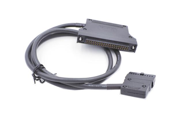 三菱FX20P-MIL伺服電機電纜線